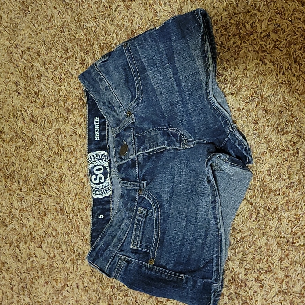 So size 5 shortie shorts